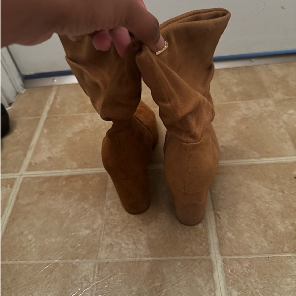 Boots - Picture 2 of 3